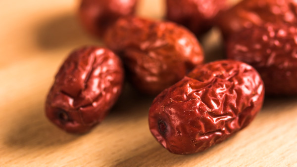 春天养颜应该吃什么？ 推荐这六种美容药膳