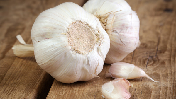 春困是怎么引起的？“春困”也可能是脂肪肝的信号灯